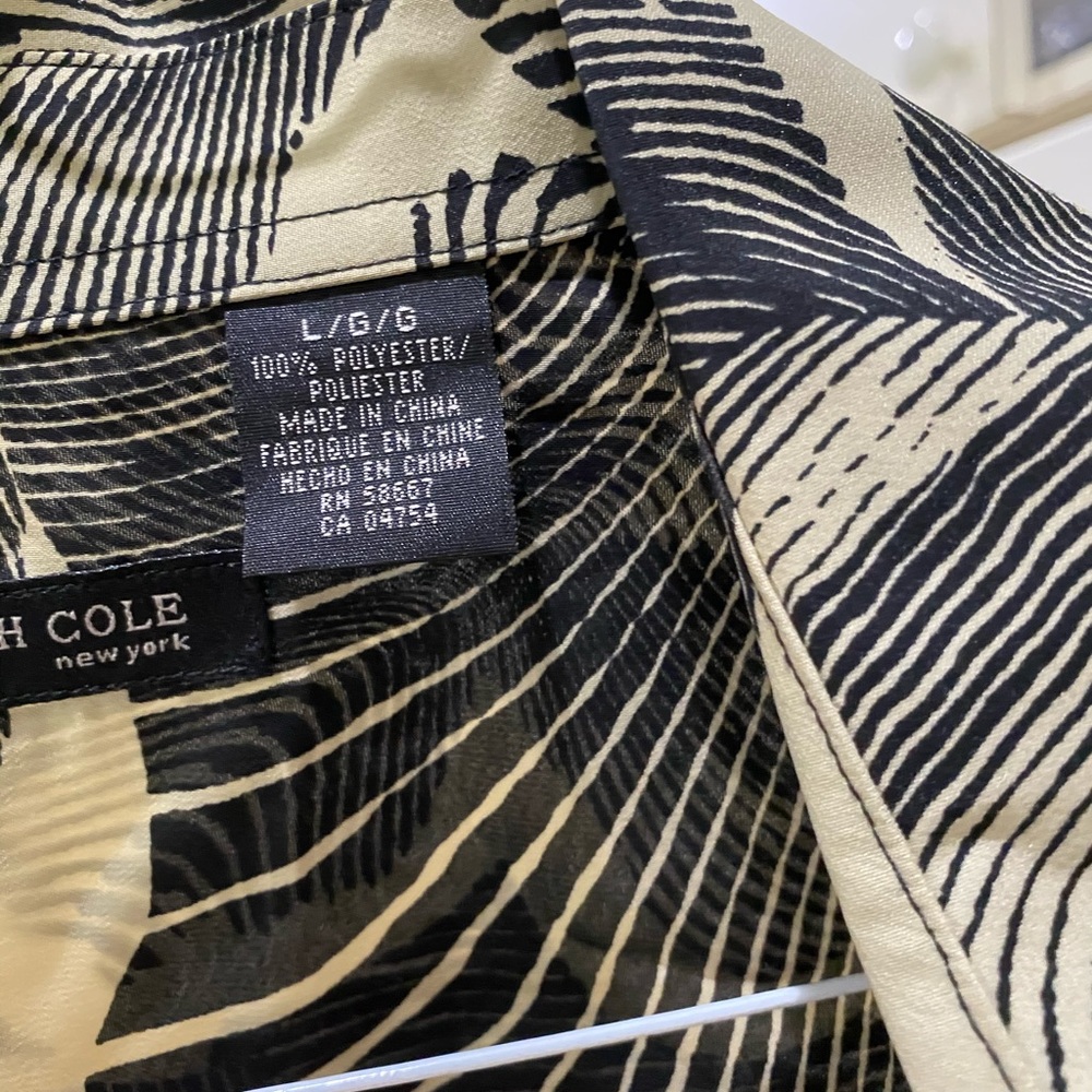 Kenneth Cole button down - Picture 3 of 4